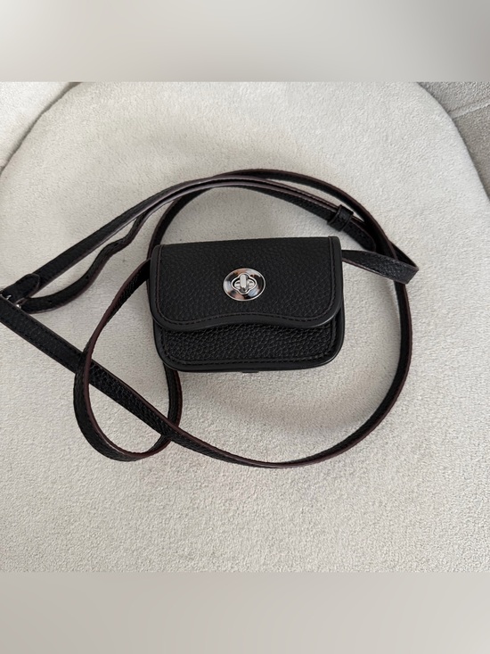 Coachtopia Handbags - Coachtopia Wavy Wallet with Crossbody Strap